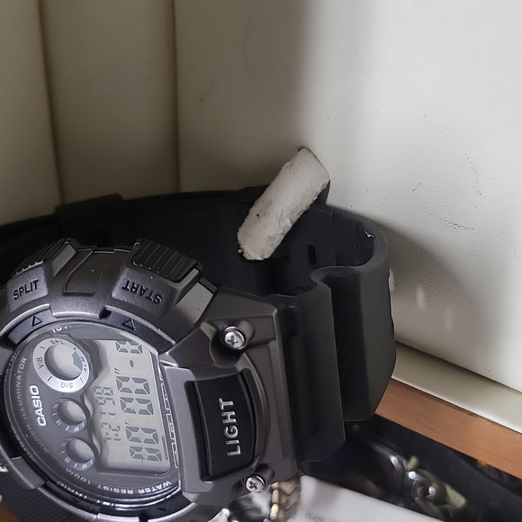 Casio - Picture 3 of 7